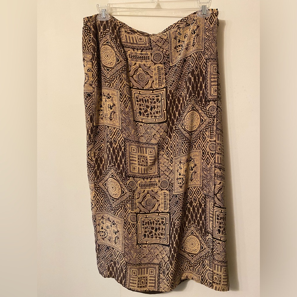Vintage silk Josephine Chaus midi wrap skirt size 18. Exotic geometric pattern.